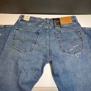 Size 32x32 Men’s Levi’s Jeans Paint Splatter distressed new with tags